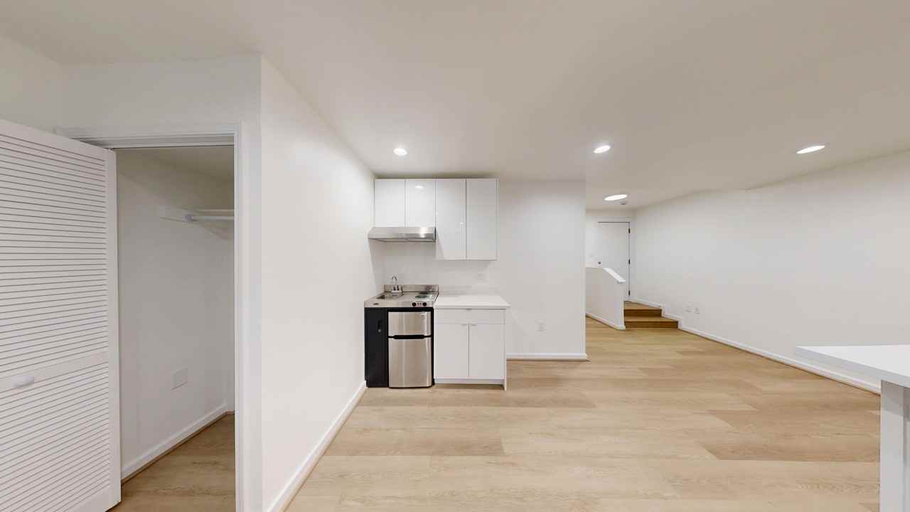 676 Geary Street - Photo 2 of 32