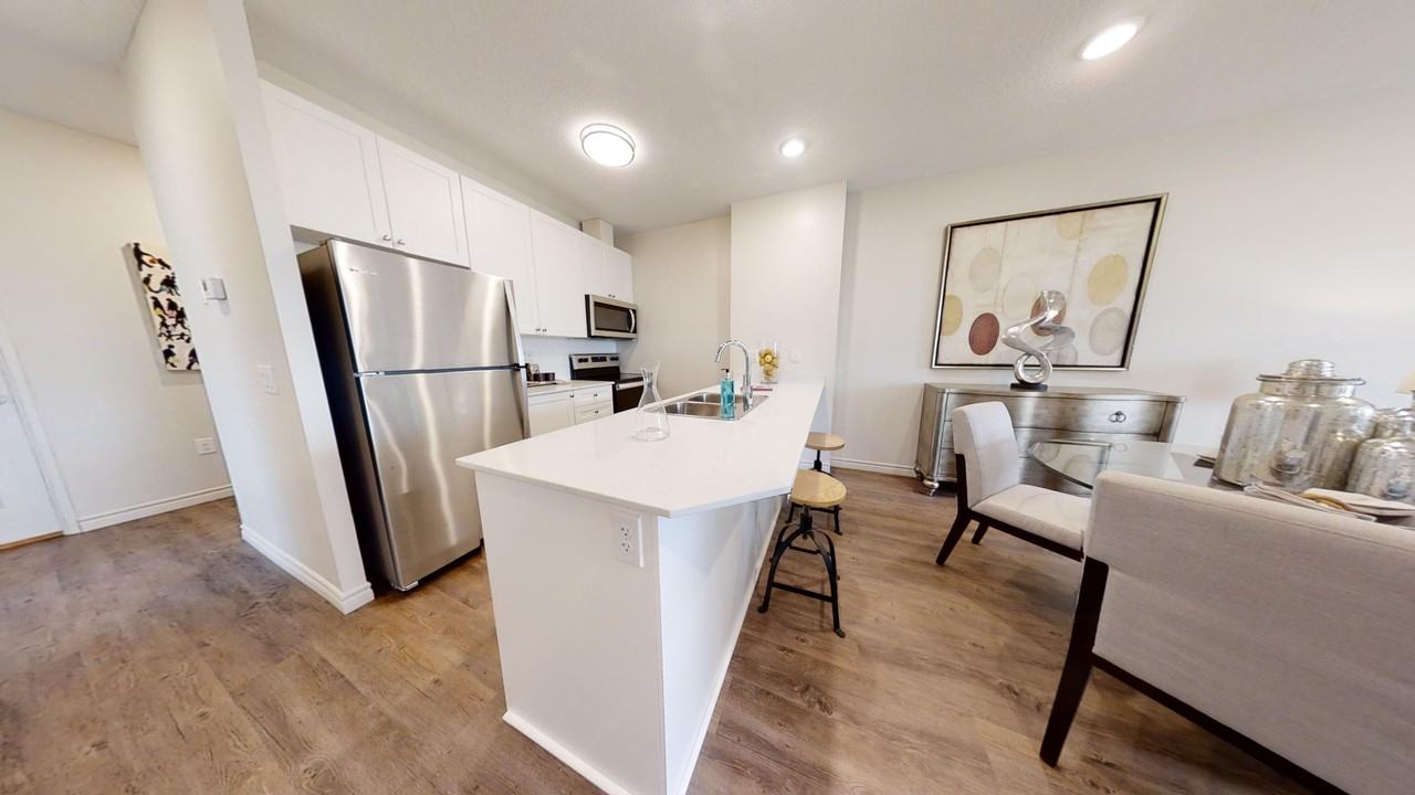 Encore Apartments - Photo 2 of 9