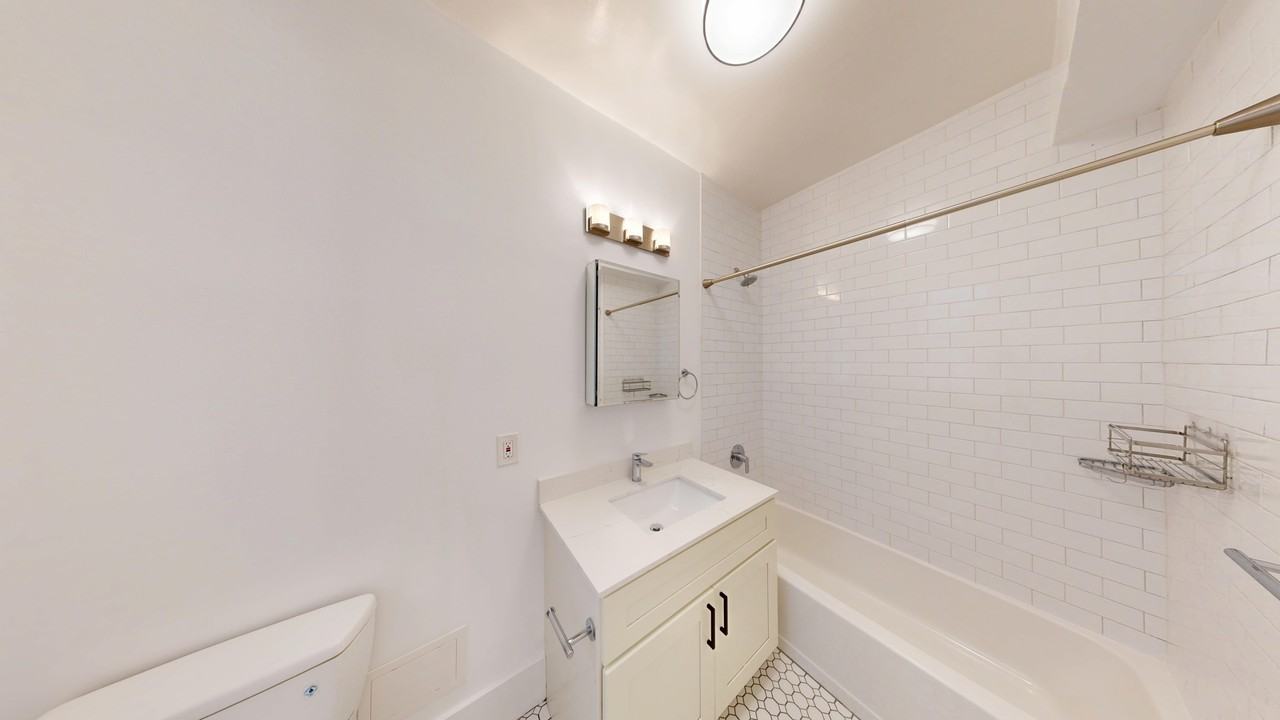 861 Post Street - Photo 3 of 6