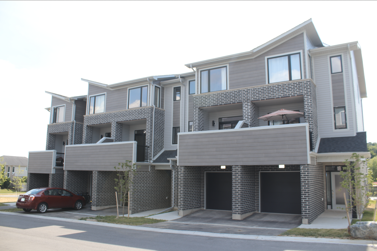 Pember's Walk Townhouses - Photo 2 of 10