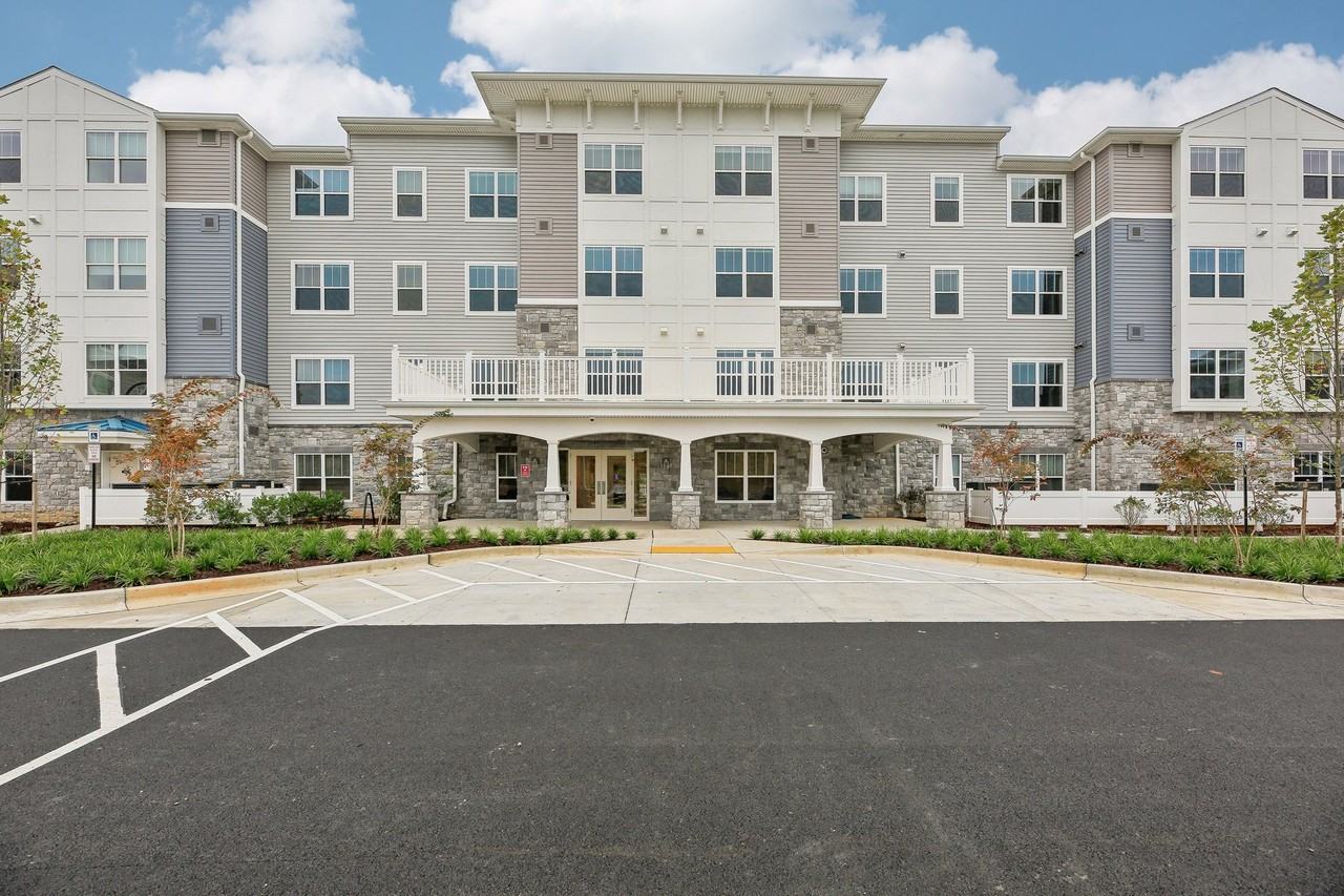 Willow Manor at Cabin Branch (Senior 62+) - Photo 3 of 38