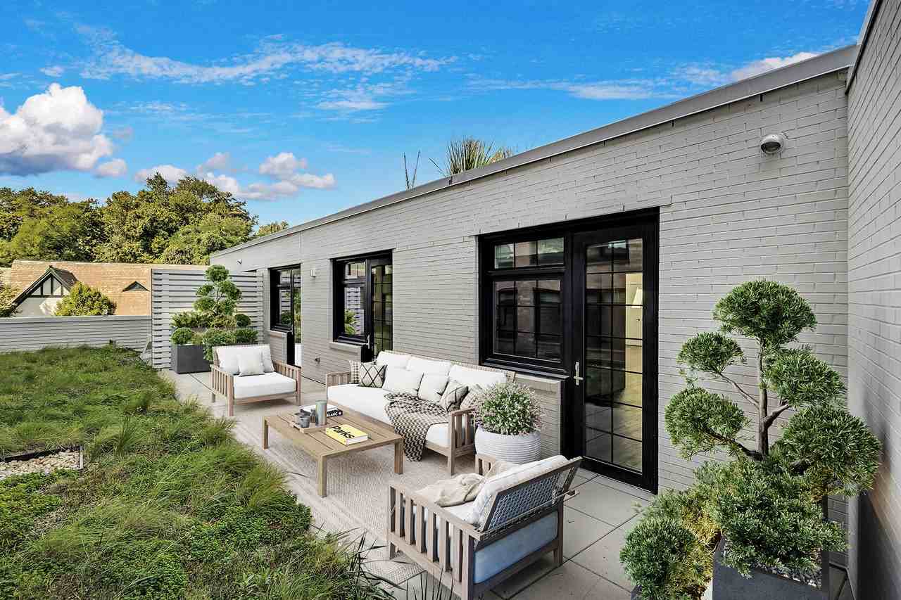 The Glover House Apartments - Photo 2 of 25