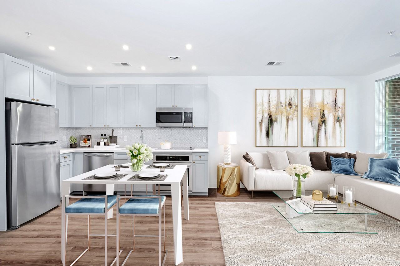 The Glover House Apartments - Photo 4 of 25