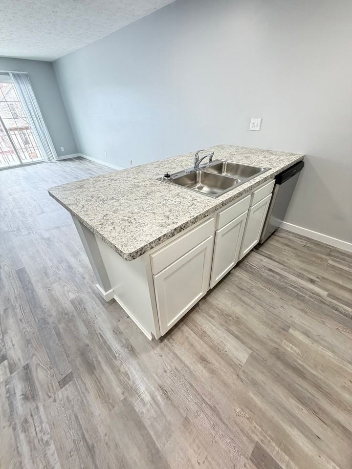 River Cross - Photo 4 of 41