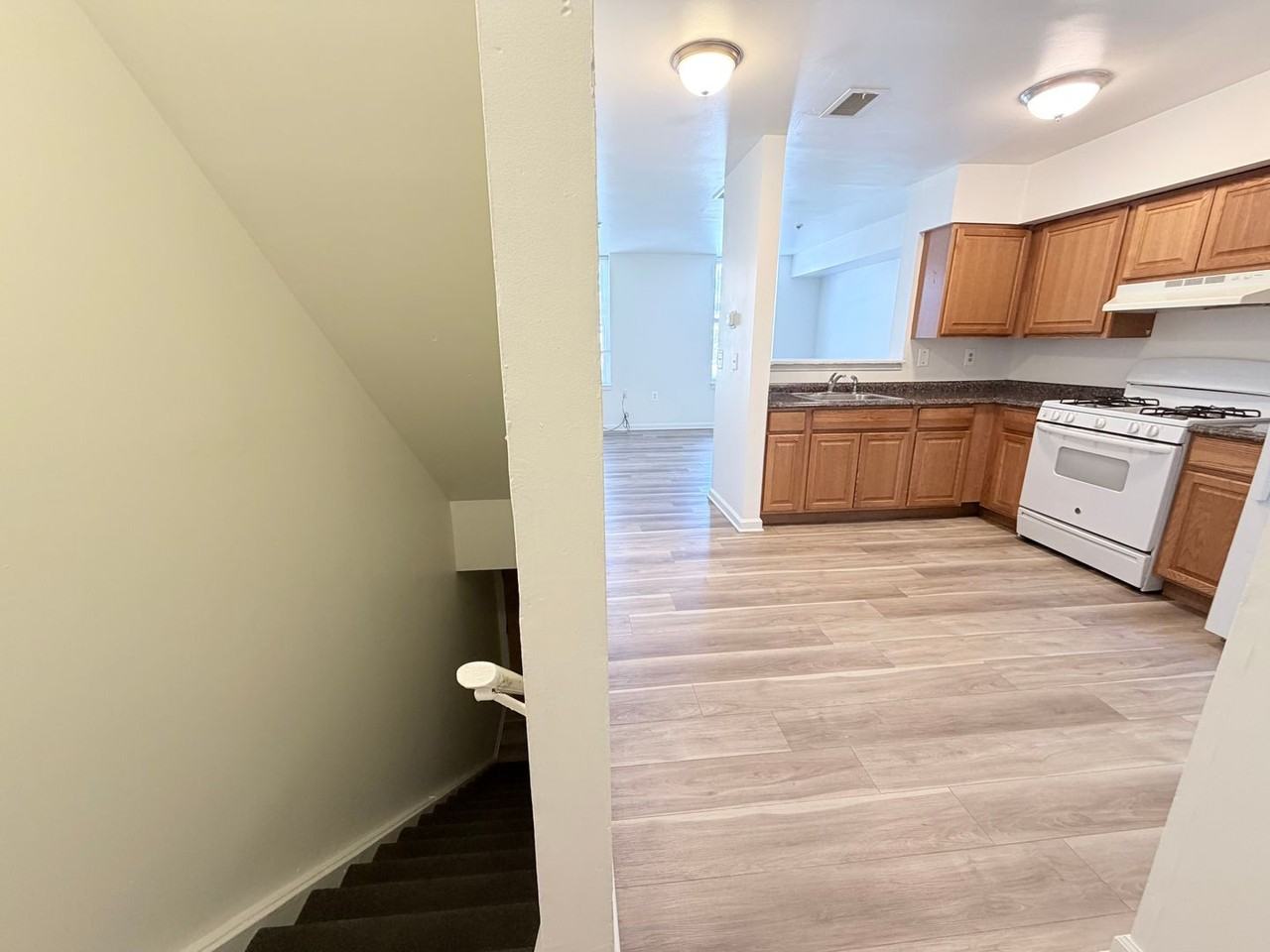 4046-52 Ogden St - Photo 3 of 39