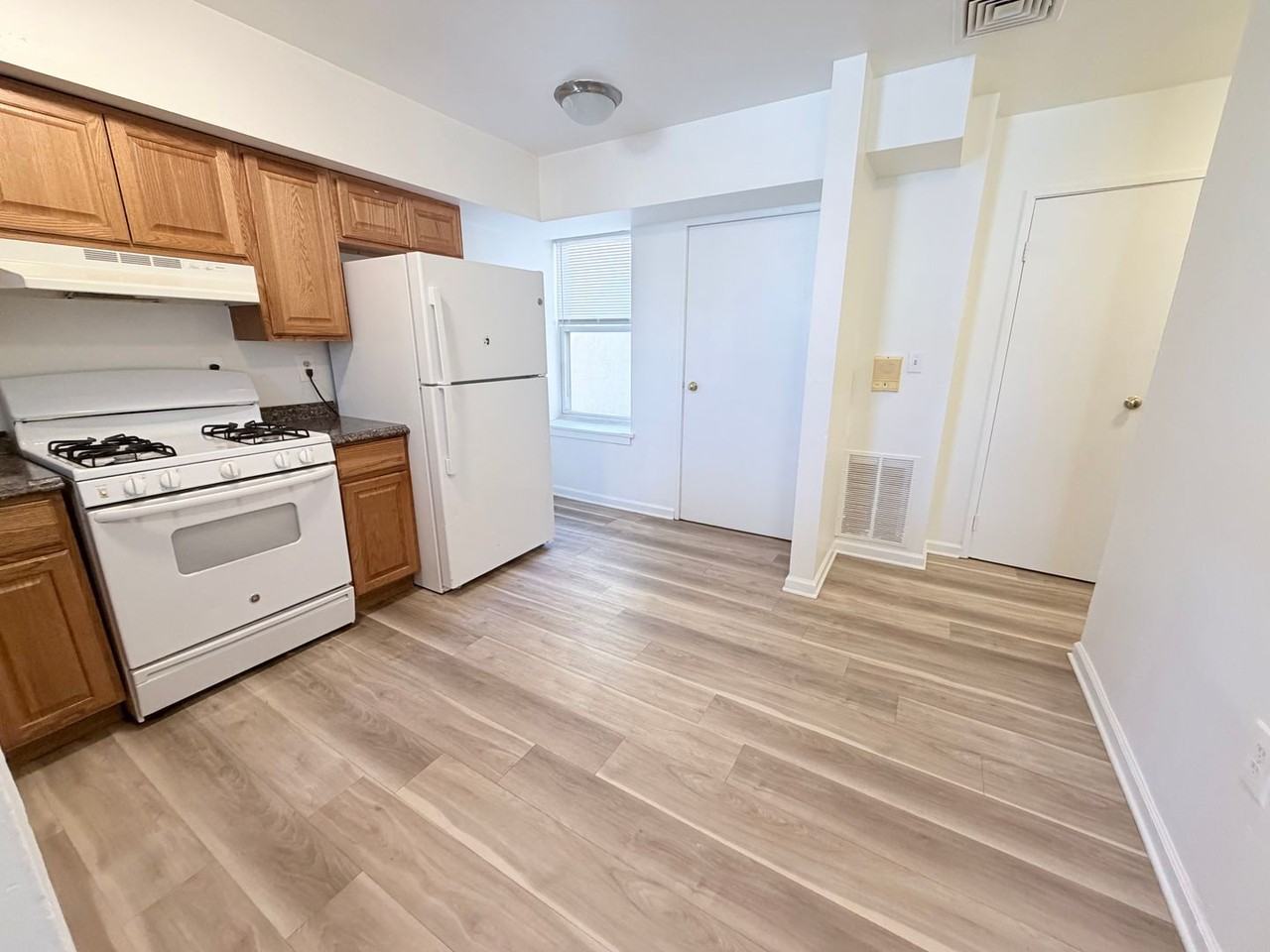 4046-52 Ogden St - Photo 6 of 39