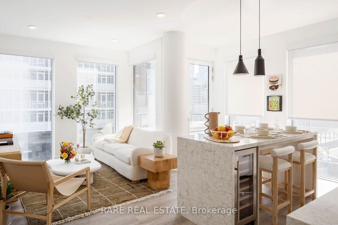 30 Mutual Street #1007 - Photo 3 of 10