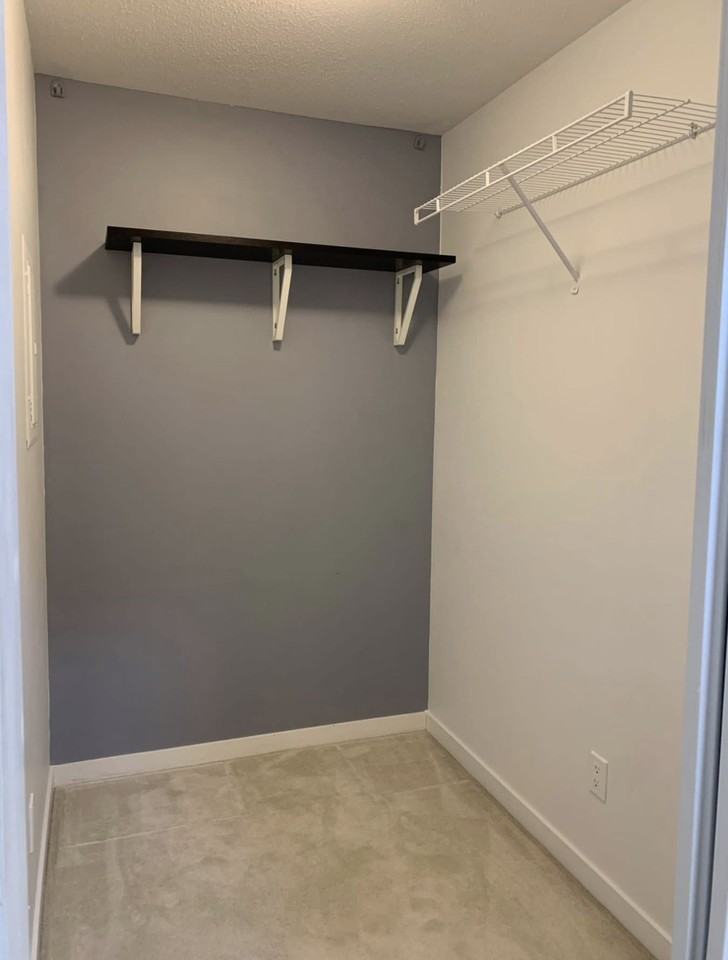 Brentwood Dr - Photo 7 of 10