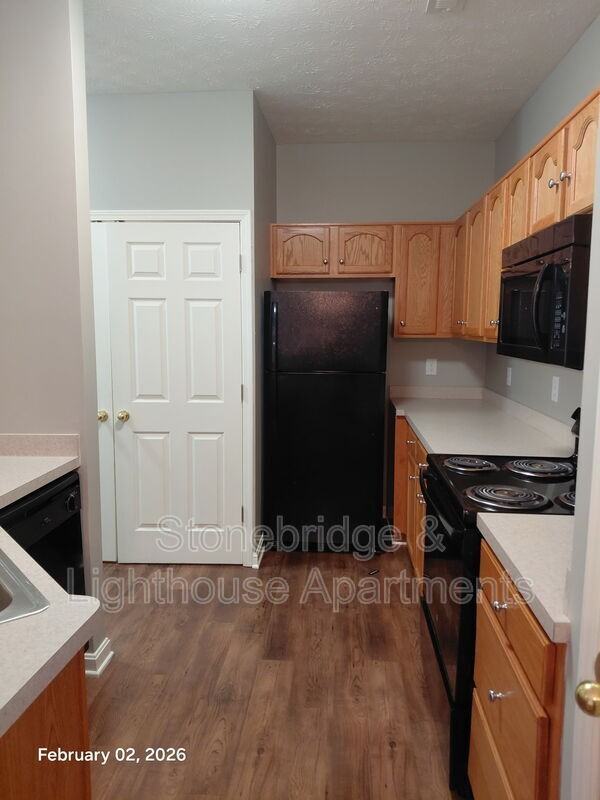 9102 Beacon Dr - Photo 3 of 12