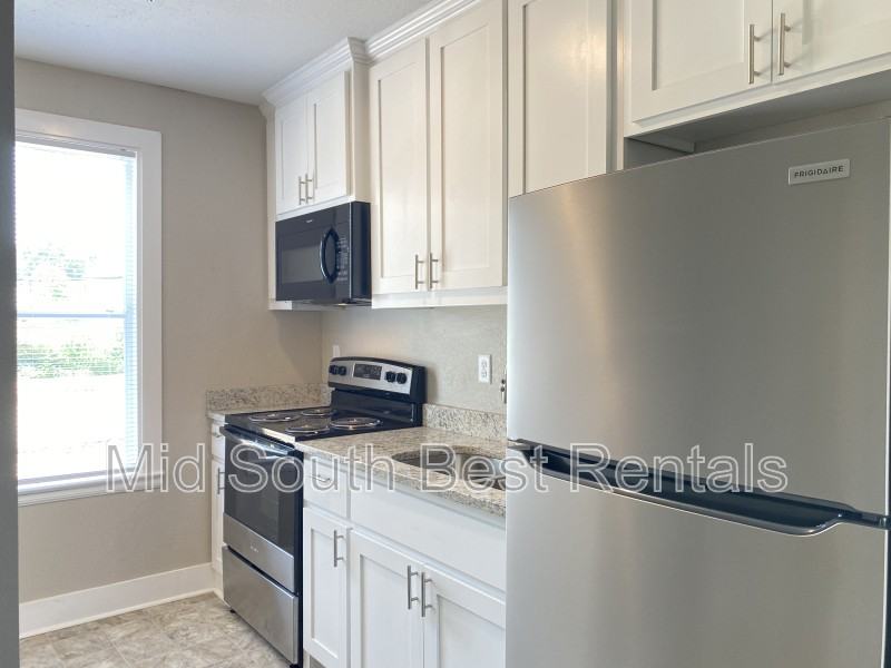 800 Jane Dr - Photo 3 of 6