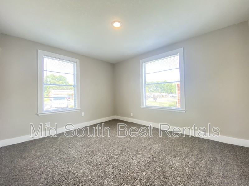 800 Jane Dr - Photo 4 of 6