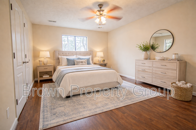 7217 Pebblebrook Dr - Photo 4 of 22