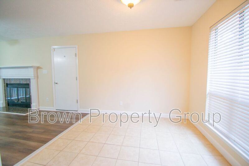 7217 Pebblebrook Dr - Photo 7 of 22