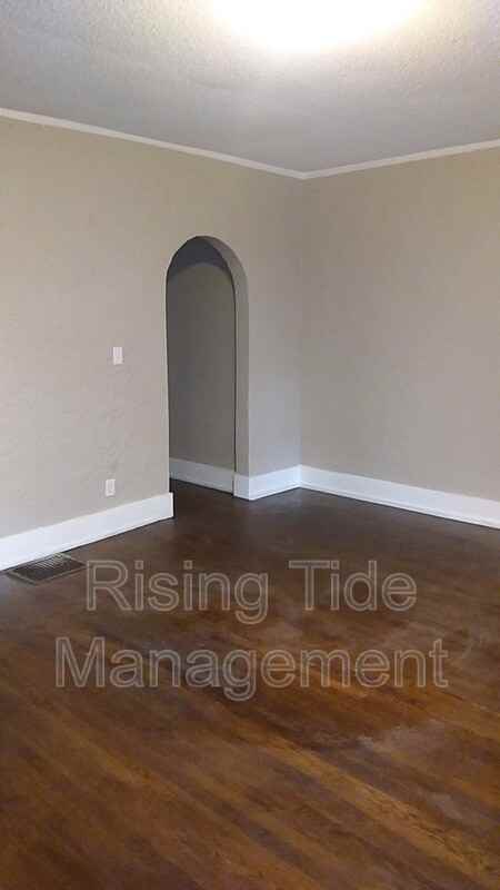 200 9th Ct W - Photo 4 of 19