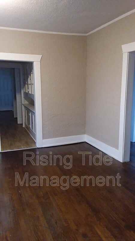 200 9th Ct W - Photo 5 of 19