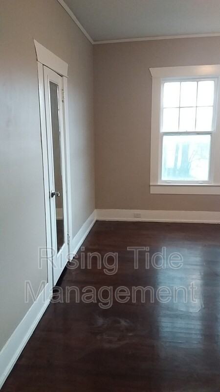 200 9th Ct W - Photo 7 of 19