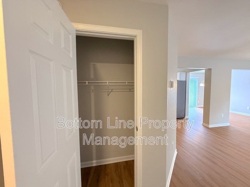 7119 Henderson Valley Ln - Photo 4 of 18