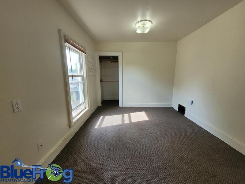 508 W Irving Ave - Photo 2 of 12