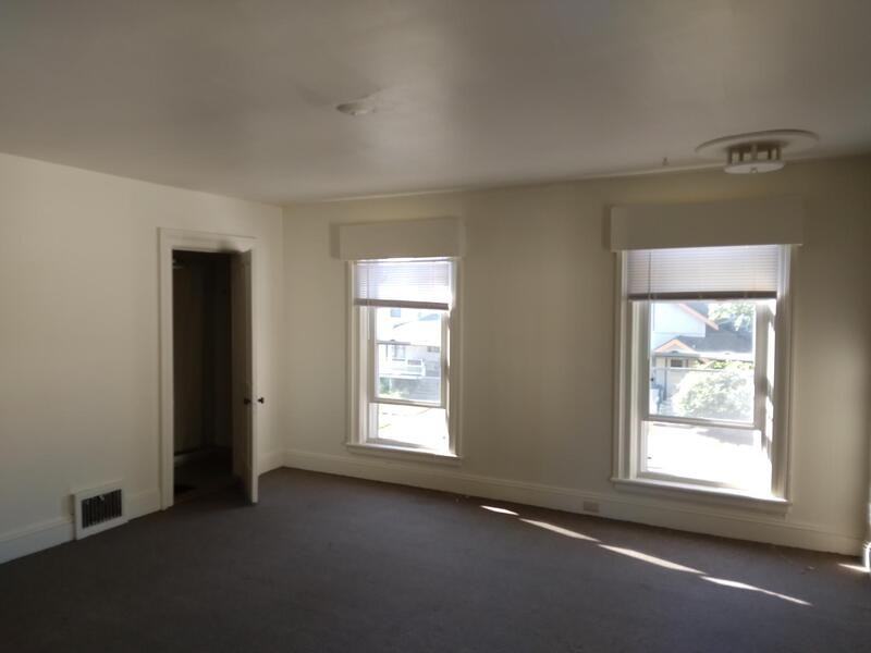 508 W Irving Ave - Photo 7 of 12