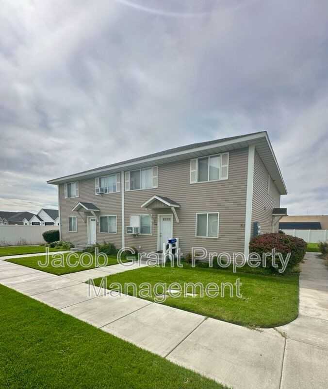 454 E Center St #A6 - Photo 3 of 18