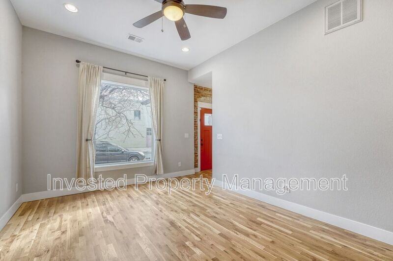 1315 E 37th Ave - Photo 3 of 11