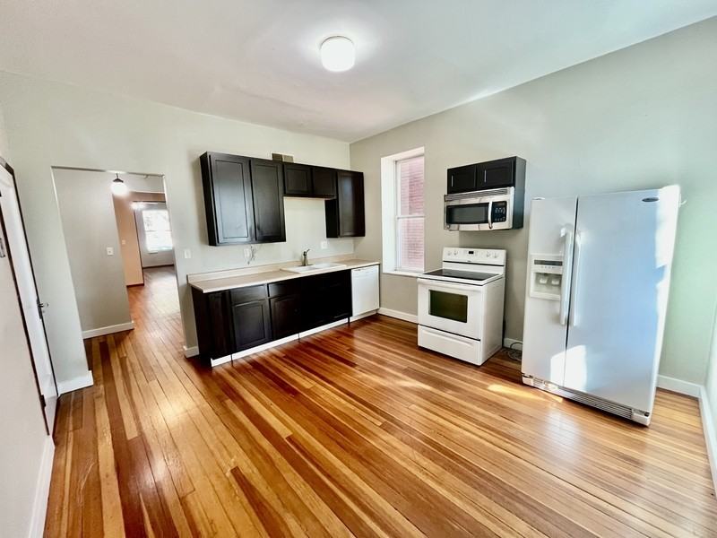 3220 Cherokee St - Photo 5 of 12