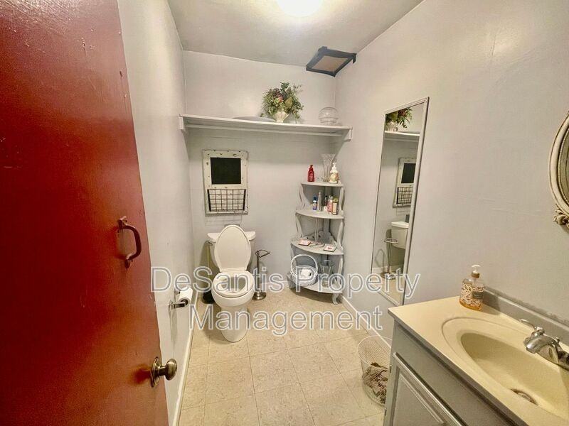 350 Beaver St - Photo 6 of 6