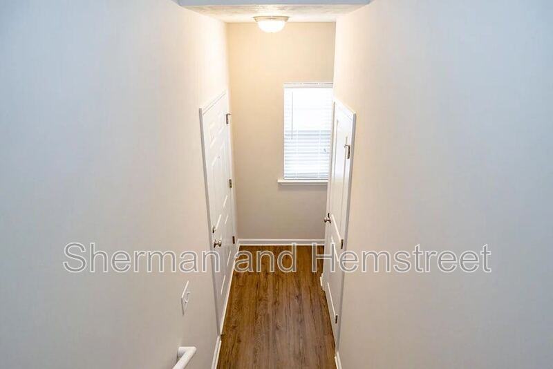 908 Joiner Cir #908 - Photo 2 of 10