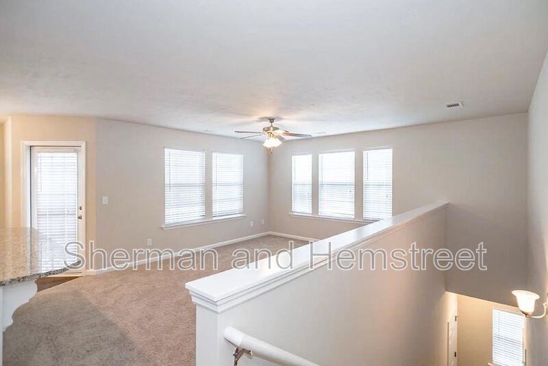 908 Joiner Cir #908 - Photo 3 of 10