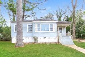 featured image of 6121 Court M