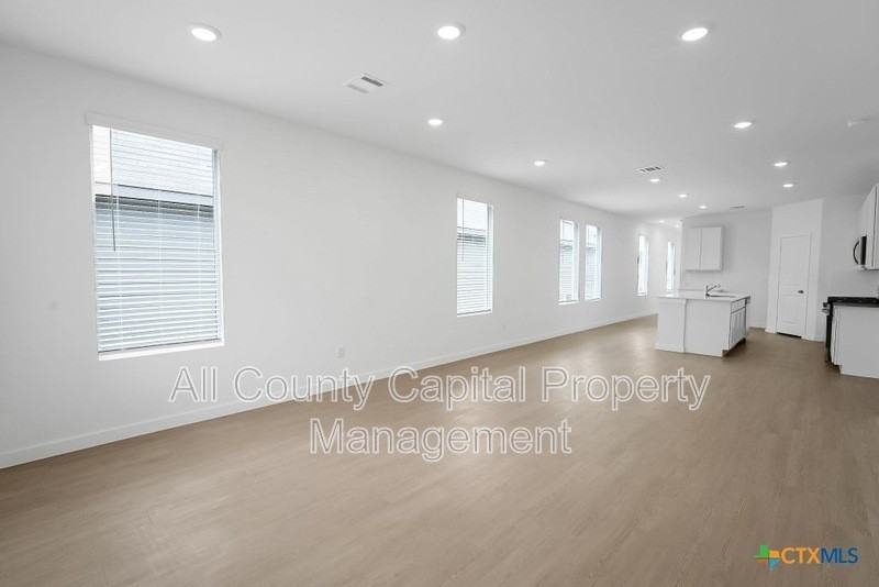 247 Flathead - Photo 3 of 17