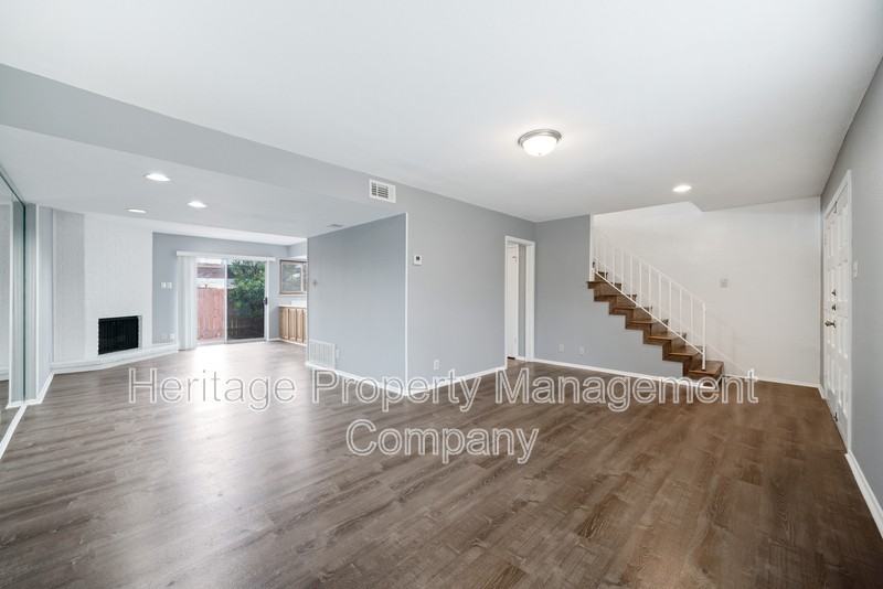 10958 Crown Park - Photo 5 of 34