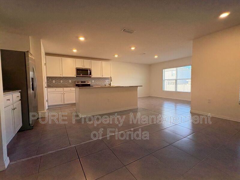 618 Se 65th Ter - Photo 6 of 23