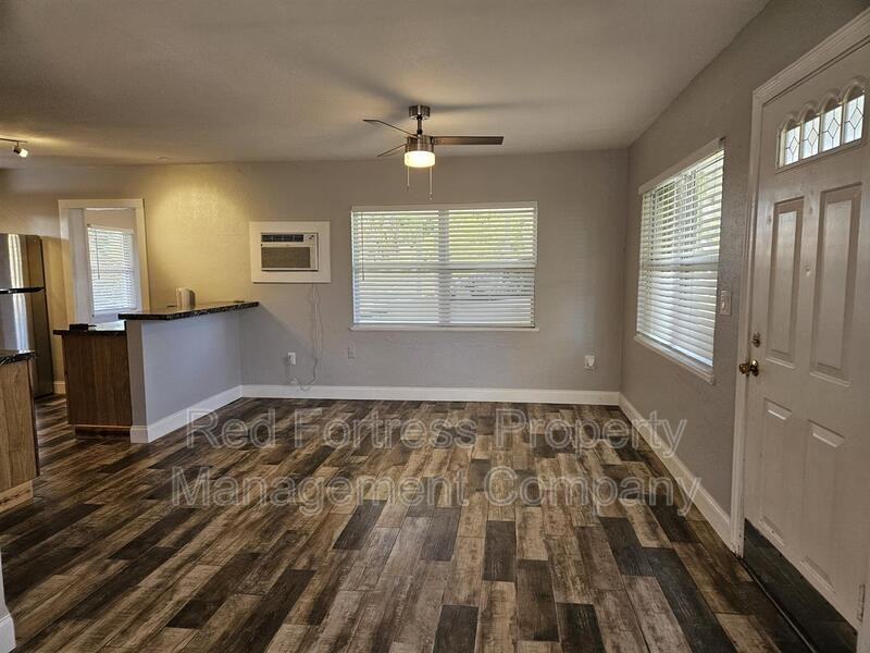 433 South Dr - Photo 6 of 12