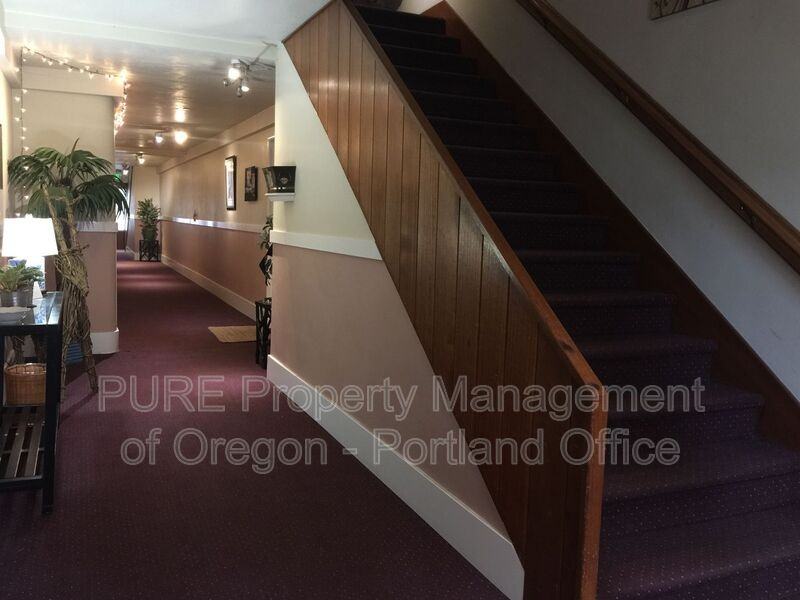 821 Se 29th Ave #02 - Photo 2 of 11