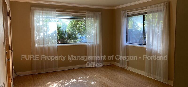 821 Se 29th Ave #02 - Photo 3 of 11