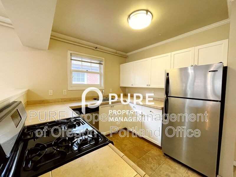 701 Ne 28th Ave #23 - Photo 4 of 10