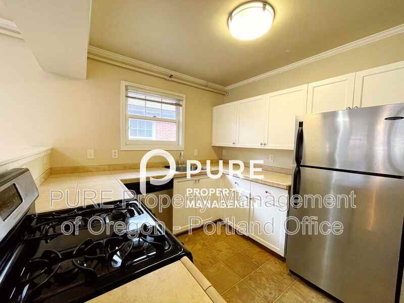 701 Ne 28th Ave #23 - Photo 5 of 10