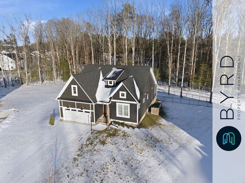 8406 Freebridge Rd - Photo 3 of 33