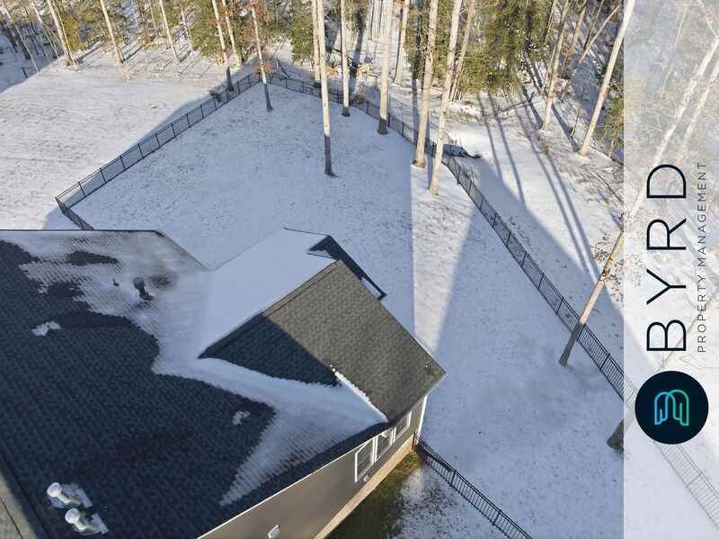 8406 Freebridge Rd - Photo 5 of 33