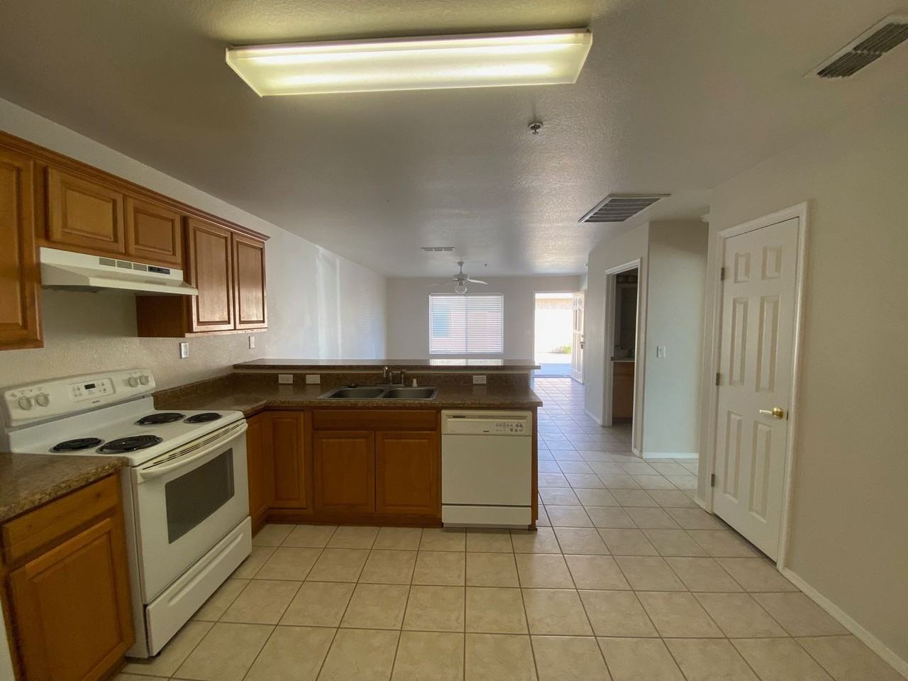 PALI3045 - Photo 5 of 40