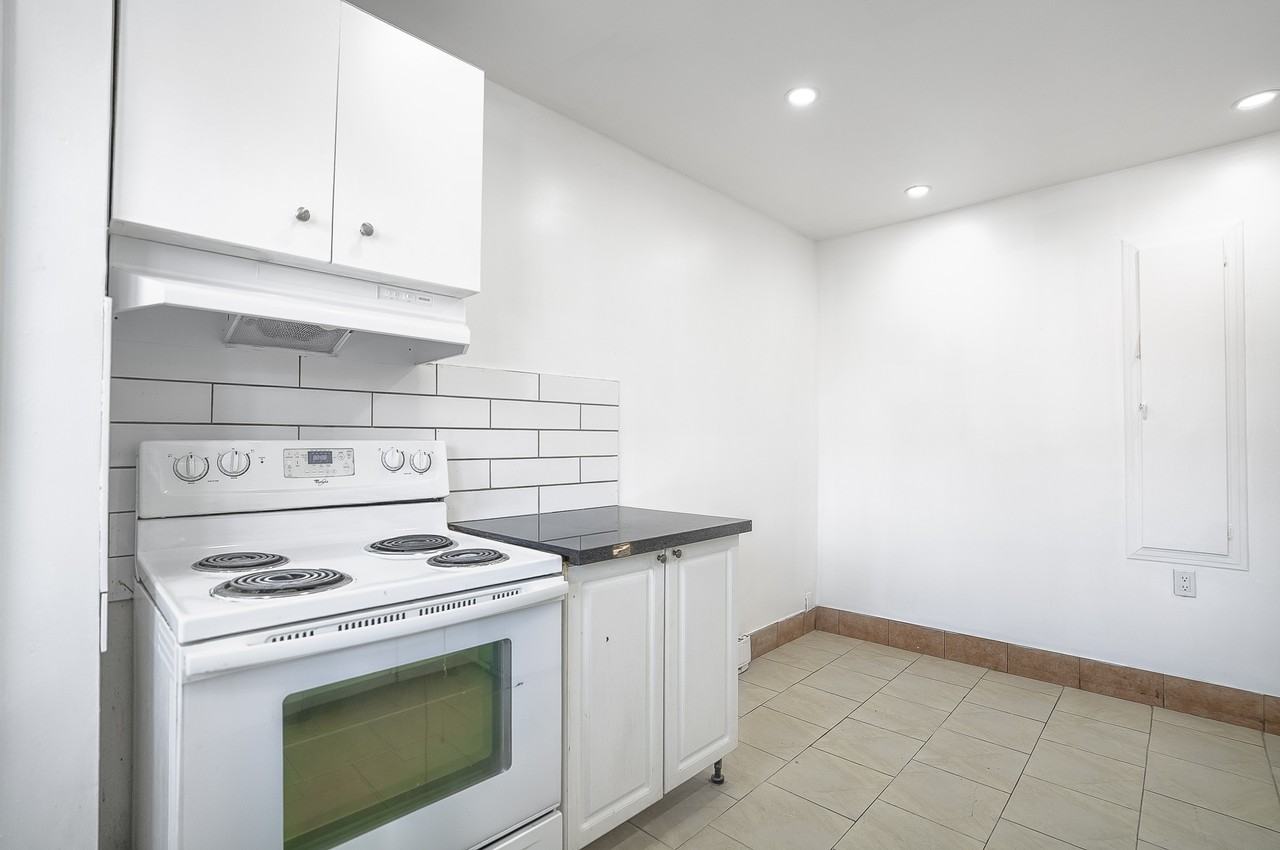 7757 Avenue Wiseman - Photo 6 of 38