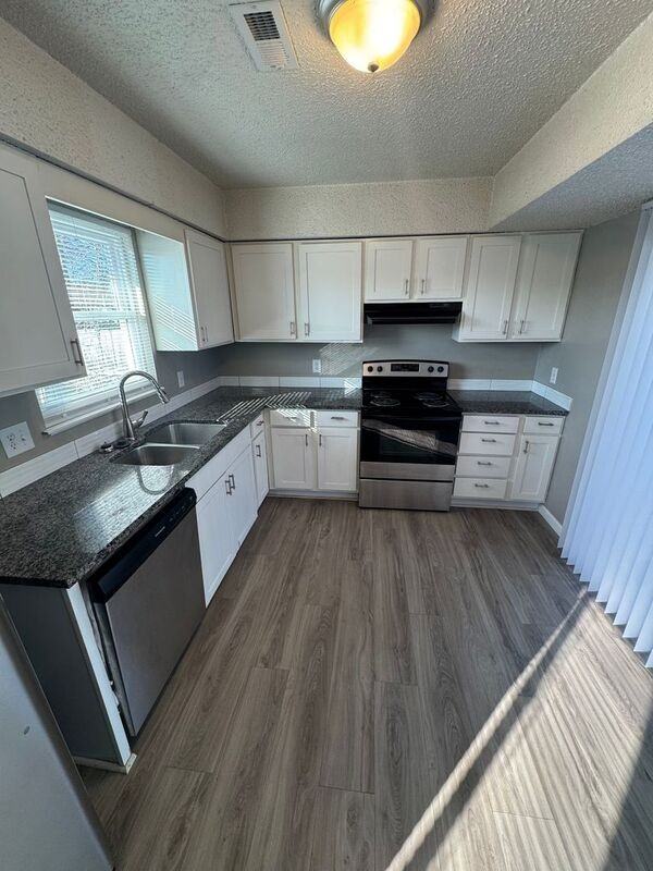 1232 E Guinevere St #1 - Photo 5 of 14