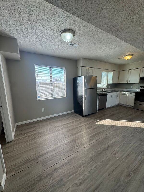 1232 E Guinevere St #1 - Photo 6 of 14