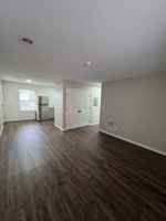 featured image of 1138 E Walnut St #5