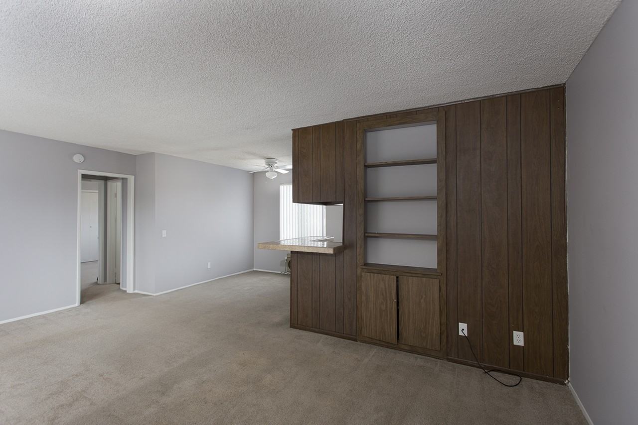 San Remo Court - Photo 5 of 27