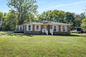 featured image of 203 Hunter Dr #B