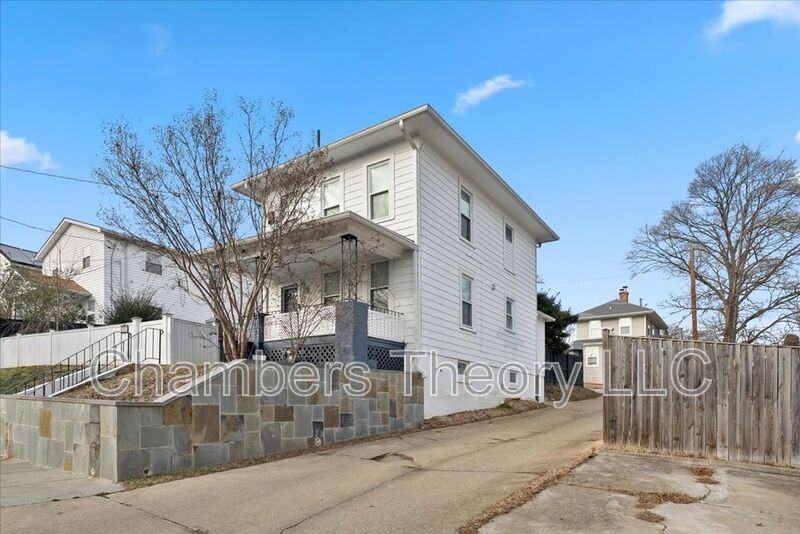 4252 Clay St Ne - Photo 2 of 31