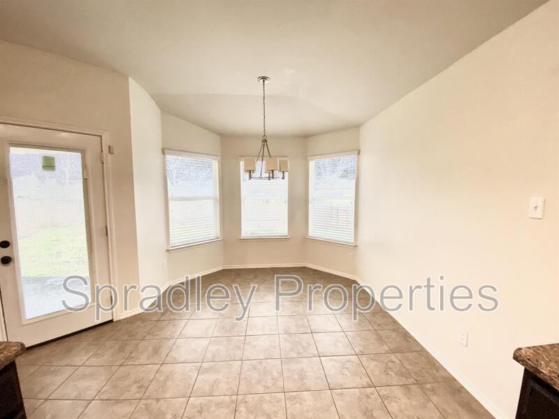 1315 Starlight Dr - Photo 6 of 21