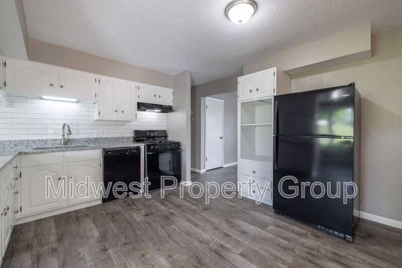 2461 Spikewood Ct - Photo 7 of 31